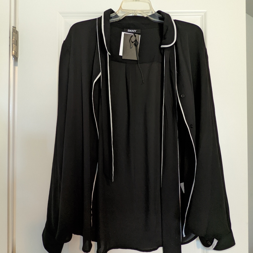 DKNY women's Piped trim tie front blouse
